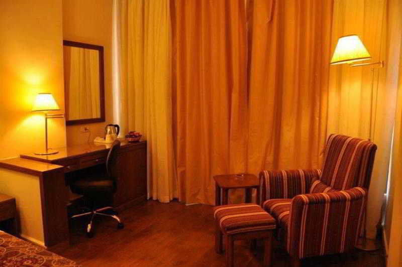 Orient Prince Hotel Beirut Exteriör bild
