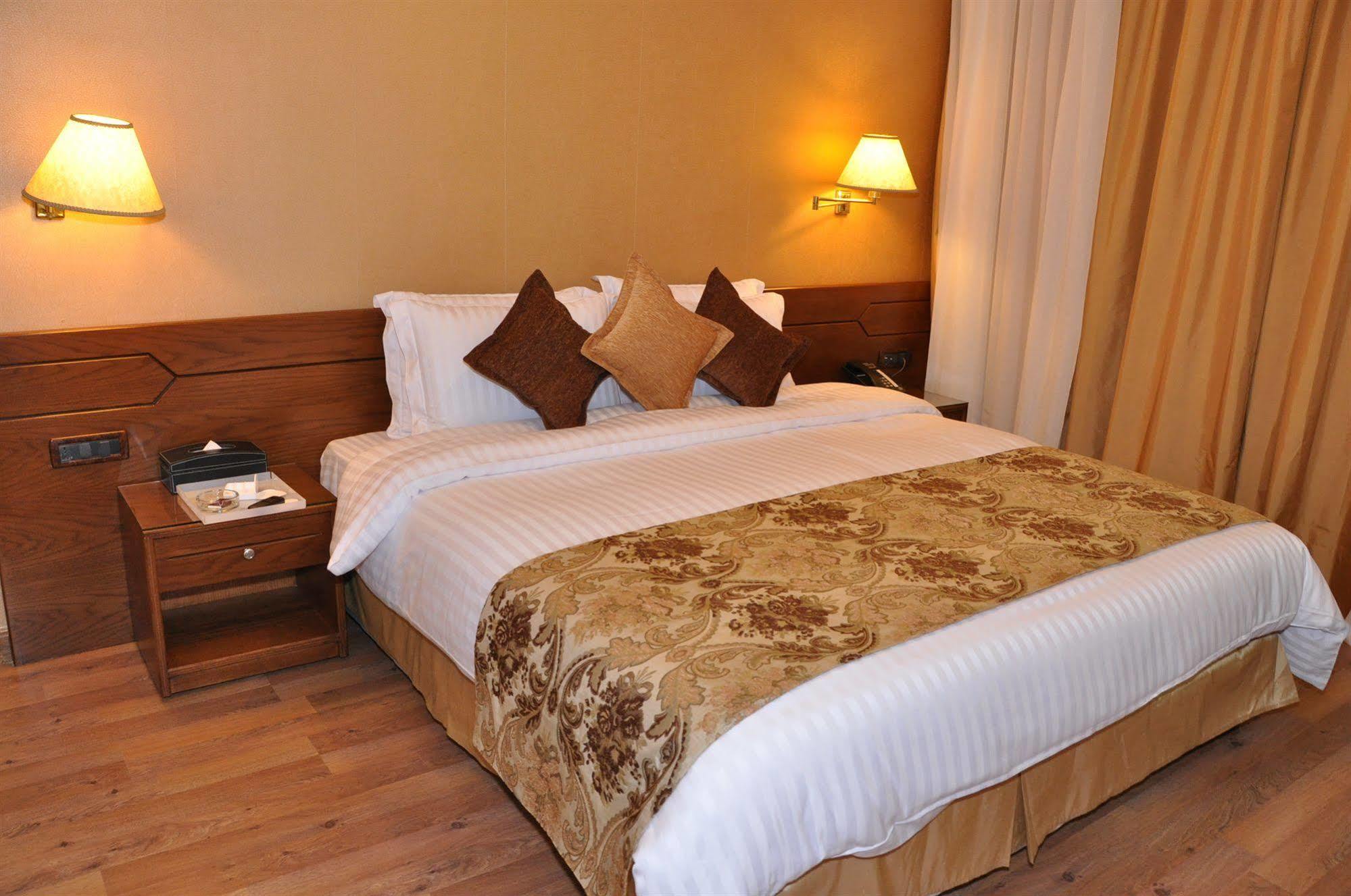 Orient Prince Hotel Beirut Rum bild