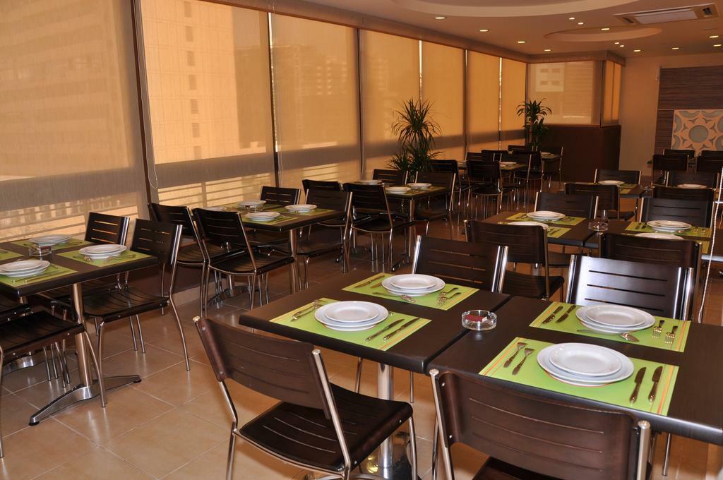 Orient Prince Hotel Beirut Restaurang bild