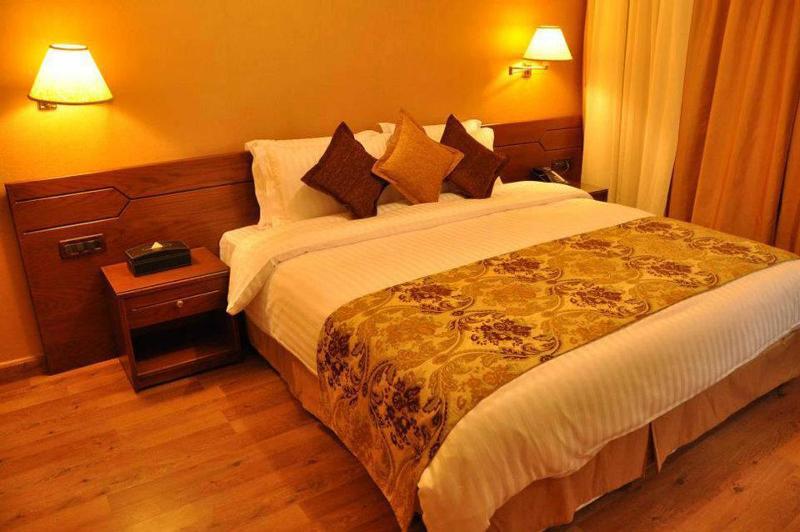 Orient Prince Hotel Beirut Exteriör bild